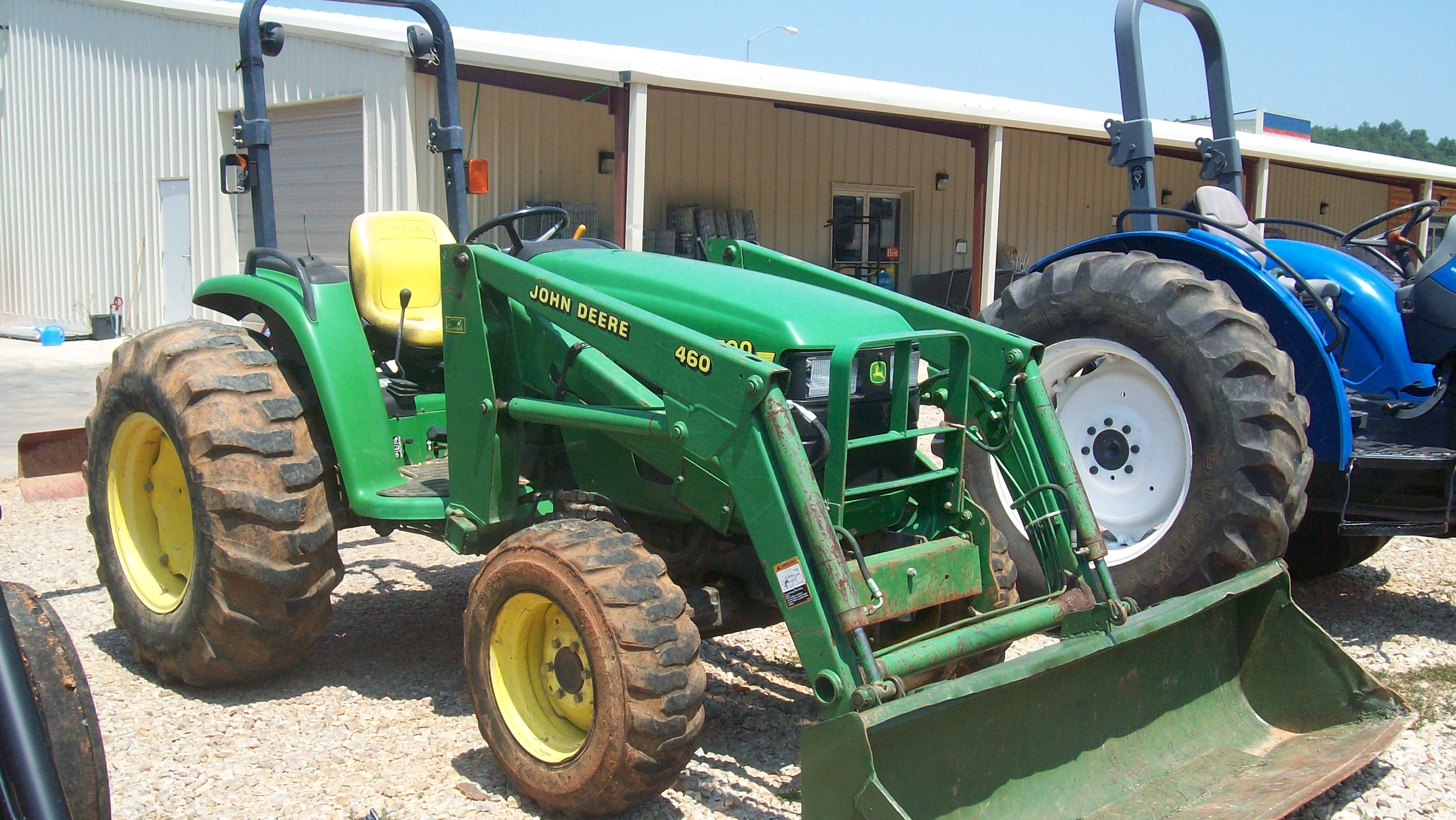 JOHN DEERE 4700 4X4 W/LDR