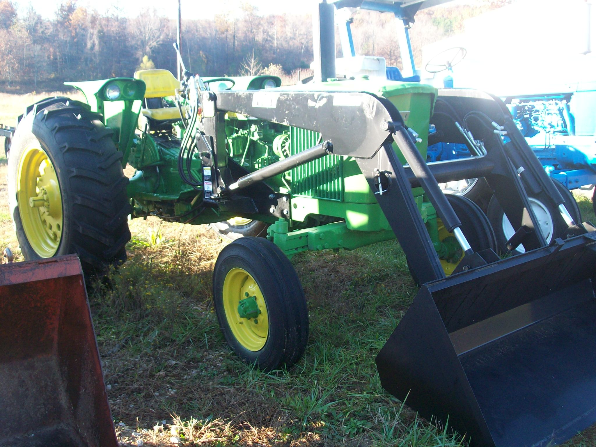 2030 JOHN DEERE W/NEW LDR 